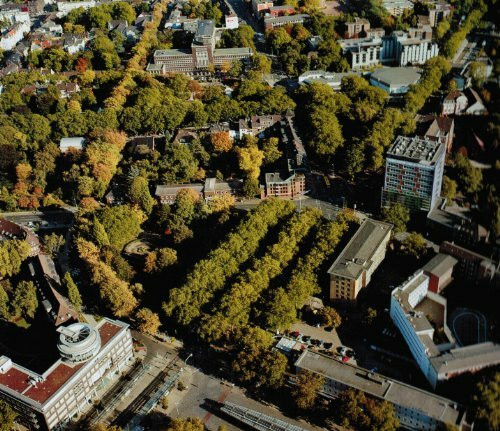 Park - Stadt Oberhausen: Wiedergeburt eines historischen Stadtzentrums moderner Architektur