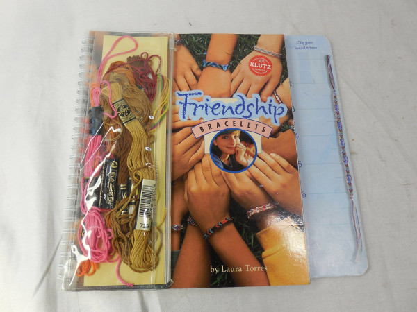 Friendship Bracelets (Klutz)
