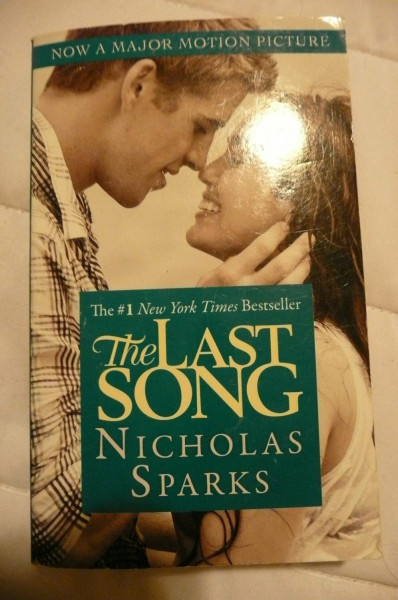 [The Last Song] [by: Nicholas Sparks]