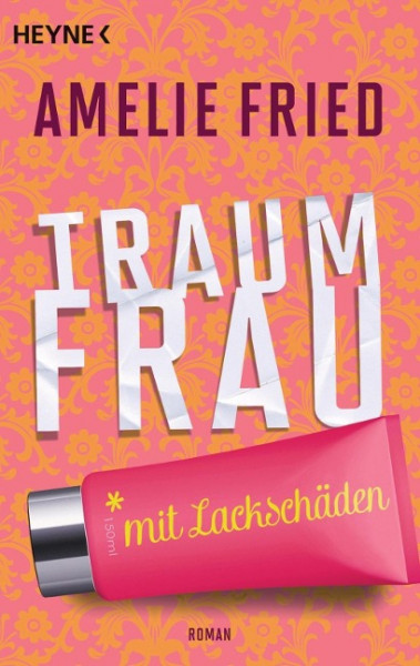 Traumfrau mit Lackschäden