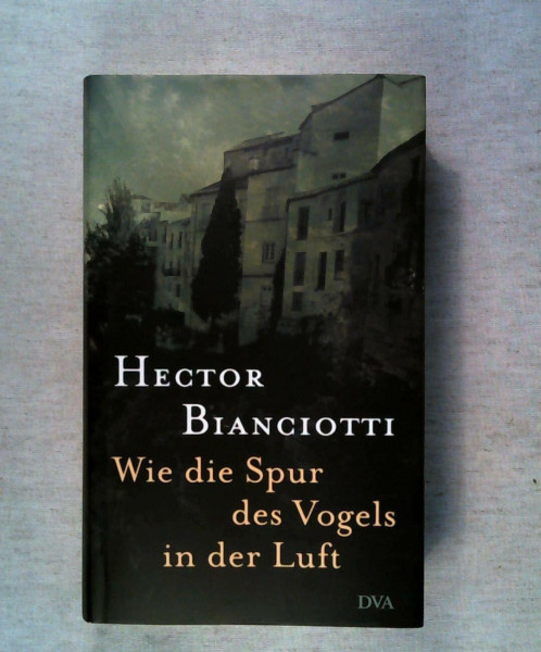 Wie die Spur des Vogels in der Luft
