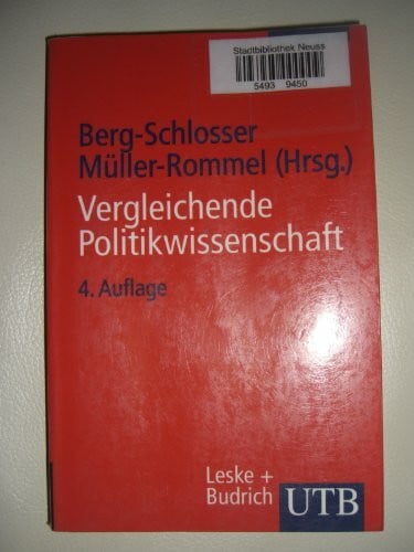 Vergleichende Politikwissenschaft (UTB S (Small-Format): Uni-Taschenbücher)