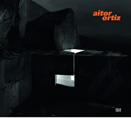 Aitor Ortiz: Fotografías / Photographs 1995-2010