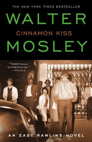 Cinnamon Kiss: A Novel