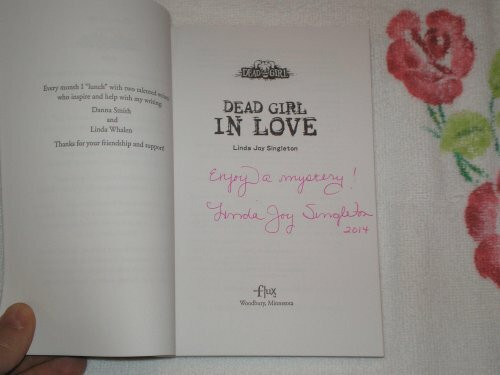 Dead Girl in Love