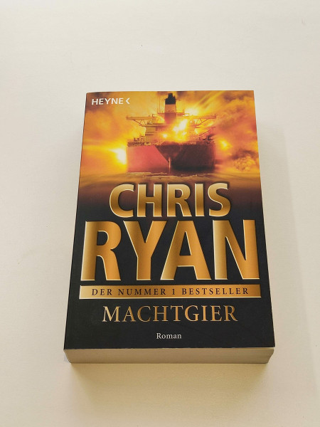 Machtgier: Roman: Roman. Deutsche Erstausgabe