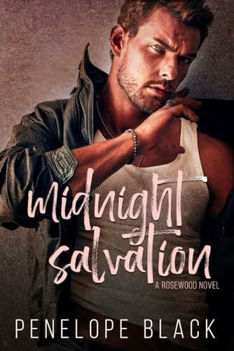 Midnight Salvation: A Small Town Why Choose Romance (Rosewood, Band 3)