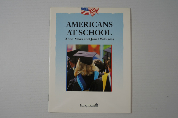 Americans at School (Longman Readers)