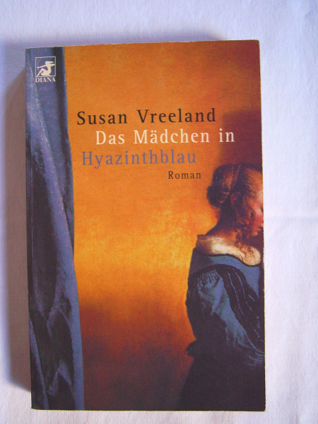 Das Mädchen in Hyazinthblau