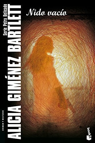 Nido vacío (Crimen y misterio, Band 1)