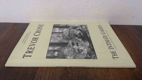 Intimate Garden: Personal Photographic Portrait of Kent (Creative Monochrome Contemporary Portfolio S.)