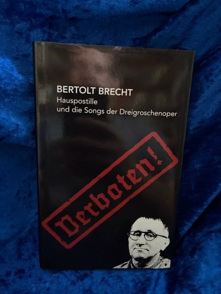 Hauspostille und Songs der Dreigroschenoper