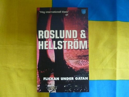 Flickan under gatan (Ewert Grens, Band 4)