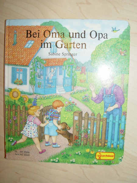 Bei Oma und Oma im Garten