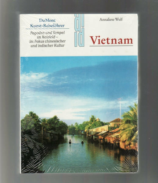 Vietnam. Pagoden und Tempel im Reisfeld. Im Fokus chinesischer und indischer Kultur