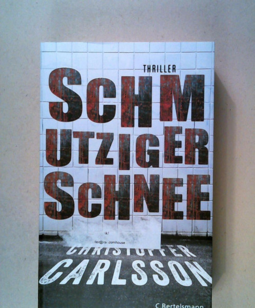 Schmutziger Schnee: Thriller Bd. 2 (Finster, packend und hochaktuell - Leo Junker ermittelt, Band 2)