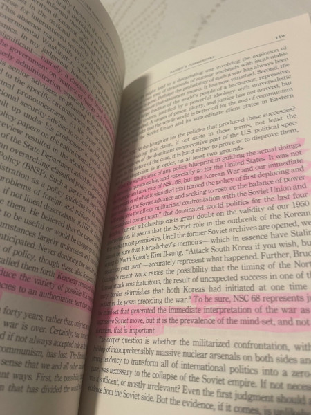 American Cold War Strategy: Interpreting Nsc 68 (Bedford Books in American History)