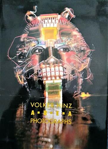 AREA Photographs: Text v. Karl Steinorth u. Thomas Buchsteiner. Dtsch.-Engl.-Französ.