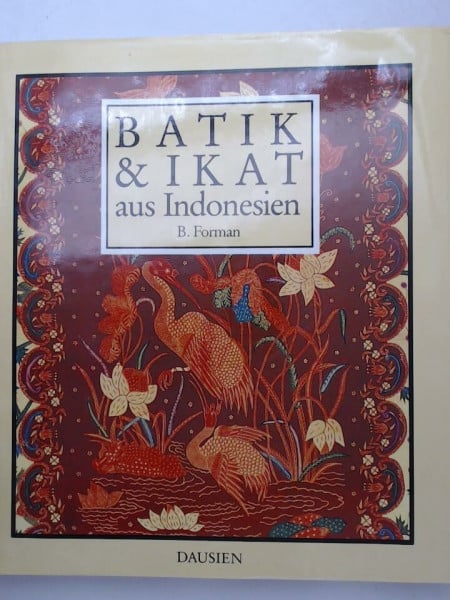 Batik und Ikat: Textilkunst aus Indonesien