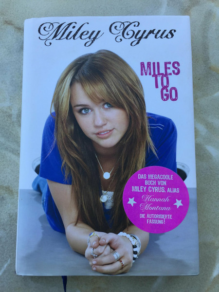 Miley Cyrus, Miles to Go