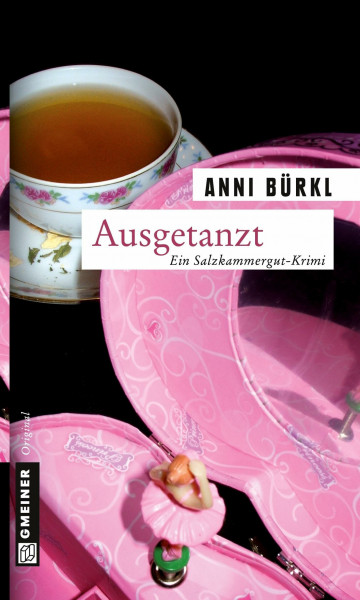 Ausgetanzt: Kriminalroman (Berenike Roither)