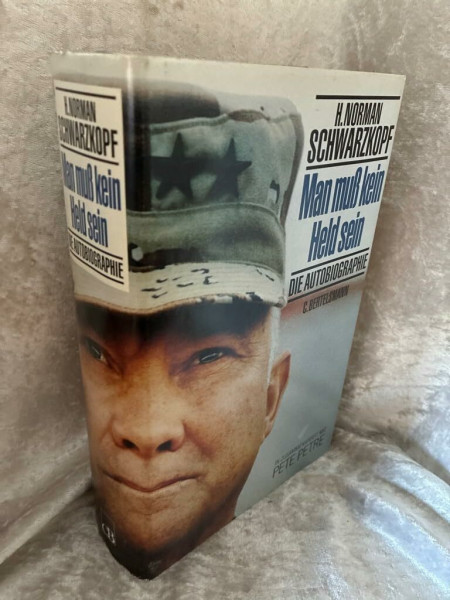 Man muß kein Held sein: Die Autobiographie