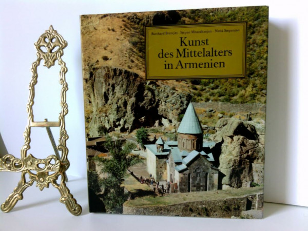 Kunst des Mittelalters in Armenien. Kulturgeschichte, Architektur, Plastik, Wandmalerei, Buchmalerei, Angewandte Kunst