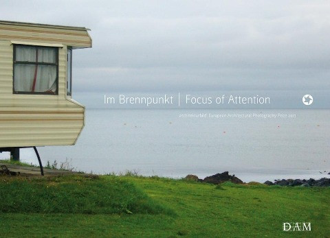 Im Brennpunkt.Focus of Attention