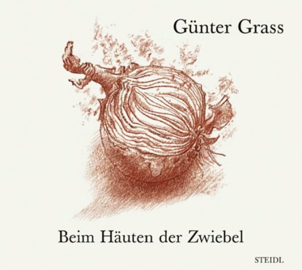 Beim Häuten der Zwiebel