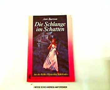 Die Schlange im Schatten.