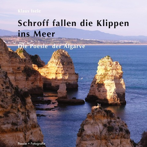 Schroff fallen die Klippen ins Meer