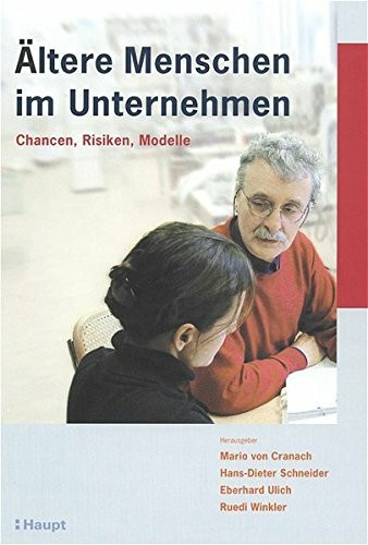 Ältere Menschen im Unternehmen