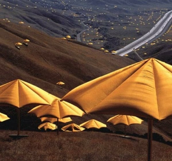 Christo & Jeanne-Claude - The Umbrellas: Japan/USA 1984-1991 (Jumbo)
