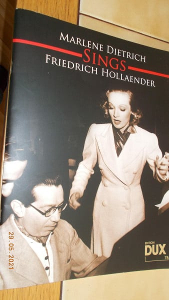 Marlene Dietrich sings Friedrich Holländer: Eine Sammlung unvergessener Titel aus einer großen Zeit.