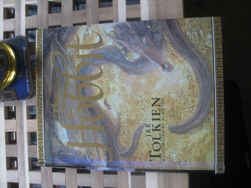 The Hobbit : Illustrated