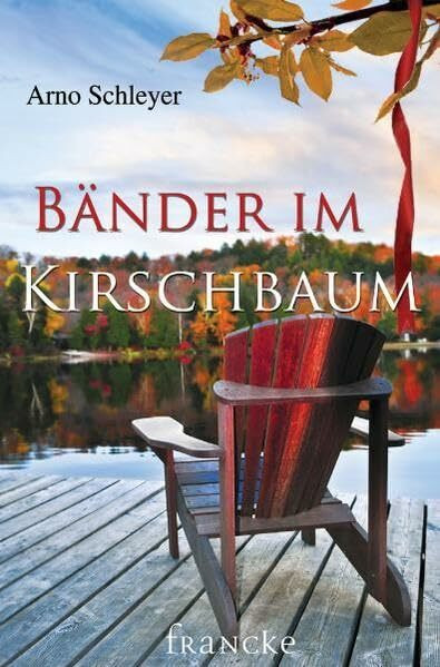 Bänder im Kirschbaum