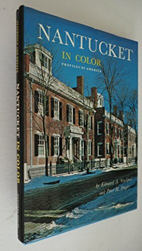 Nantucket in Color (Profiles of America)